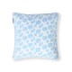 Poszewka dekoracyjna z kwiatowym wzorem, niebiesko-biała-12614110-Lexington