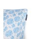 Poszewka dekoracyjna z kwiatowym wzorem, niebiesko-biała-12614110-Lexington