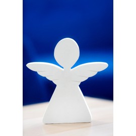 figura betonowa biała anioł z betonu architektonicznego