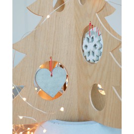 A_Choinka Kodi z betonową podstawą